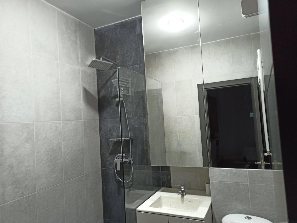 Stylish, Modern 2 Flat With Panoramic View, Near Presidential Palace Appartamento